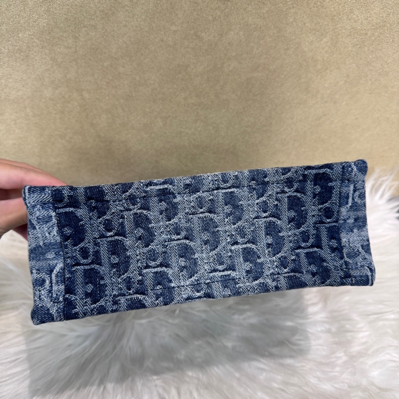 Dior Book Tote 藍丹寧刺繡緹花迷你托特包 近全新-4