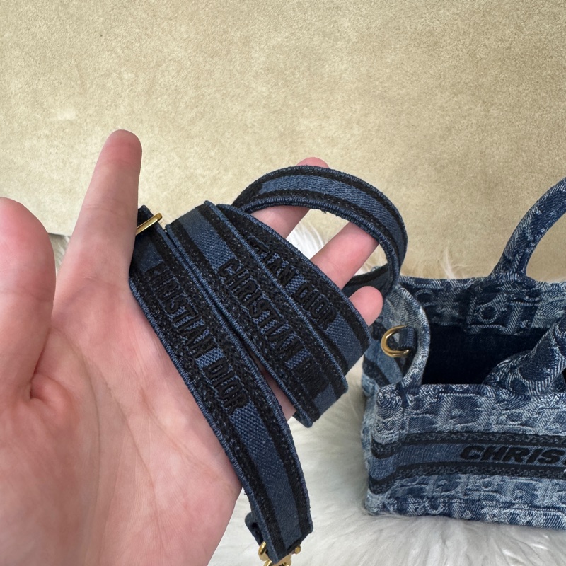 Dior Book Tote 藍丹寧刺繡緹花迷你托特包 近全新-9