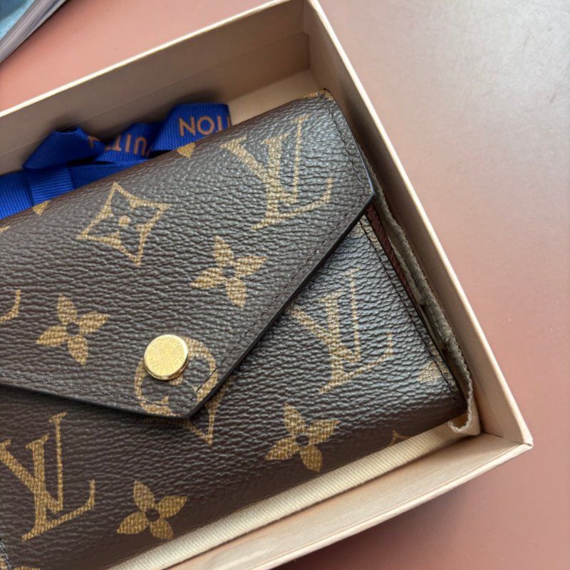::LOUIS VUITTON:: LV M62472 Victorine經典花紋內咖色皮革三折短夾-2