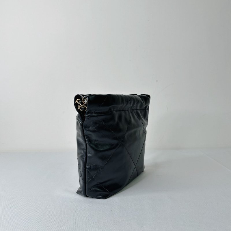 CHANEL 全新黑金mini 22包-6