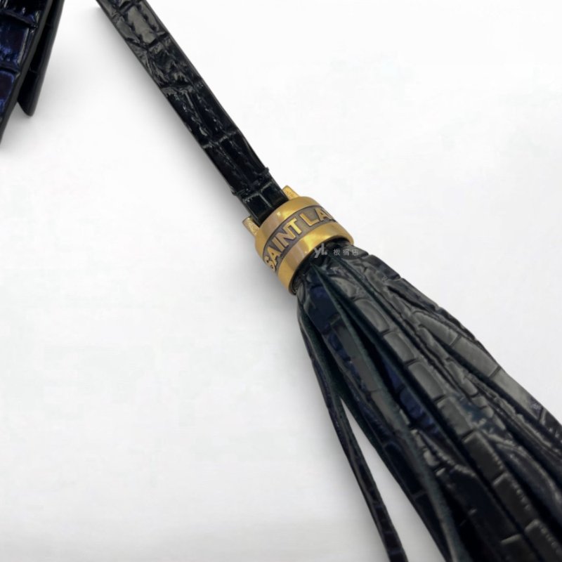 YSL包包 黑色鱷魚牛皮壓紋流蘇相機包-6