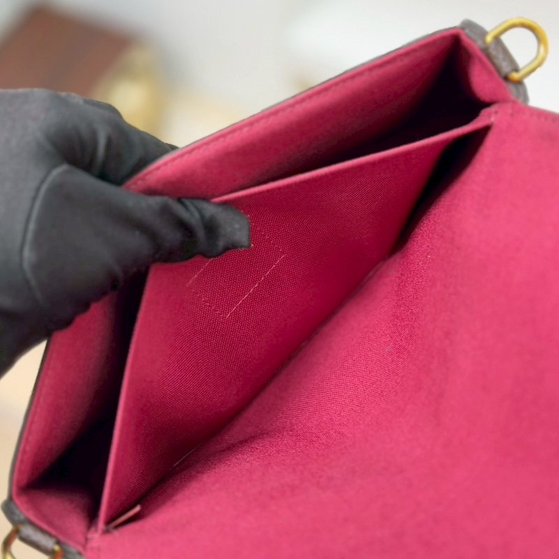 🏷LV 路易威登.Félicie Pochette 三合一 woc M81896-18