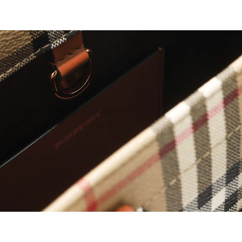 BURBERRY MN FREYA 手提包-17