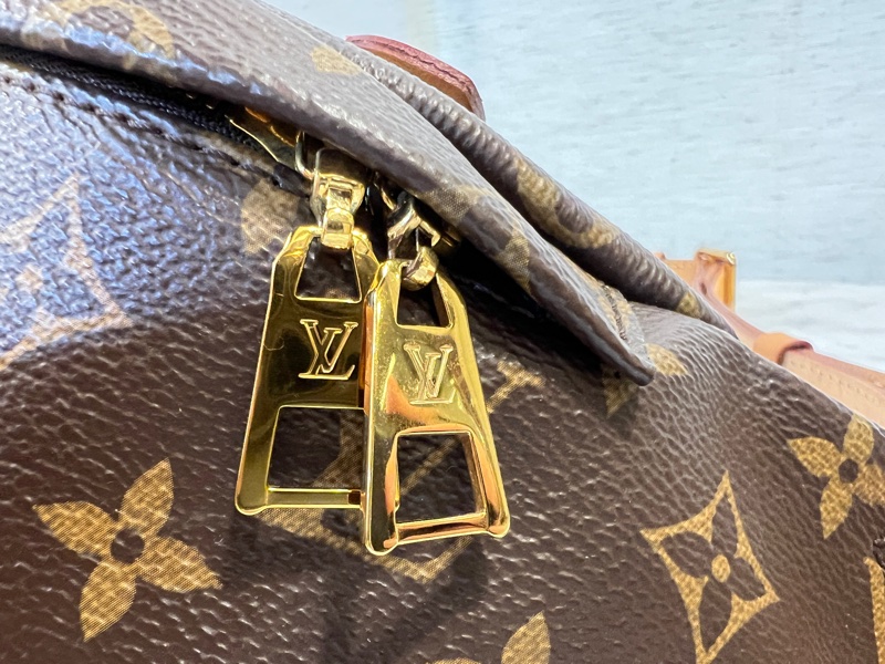 LV 原花金釦Bumbag胸口腰包M43644-12