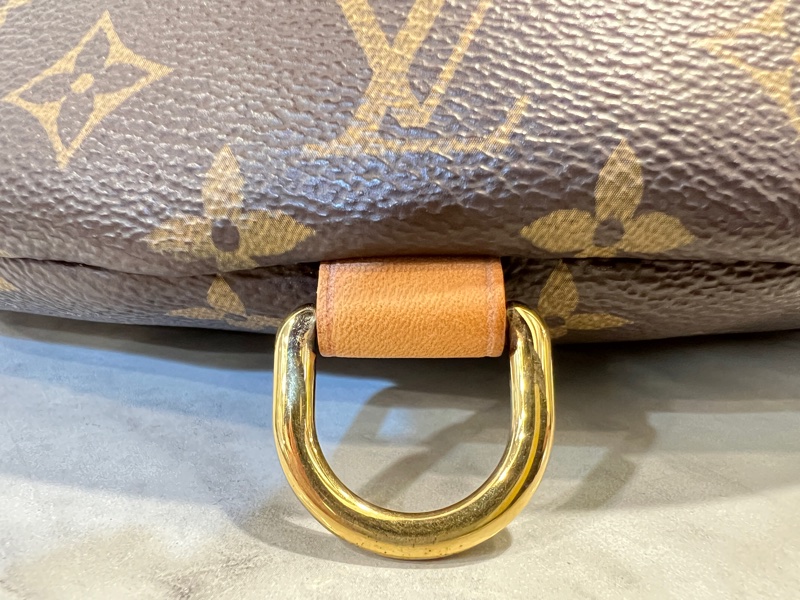 LV 原花金釦Bumbag胸口腰包M43644-15