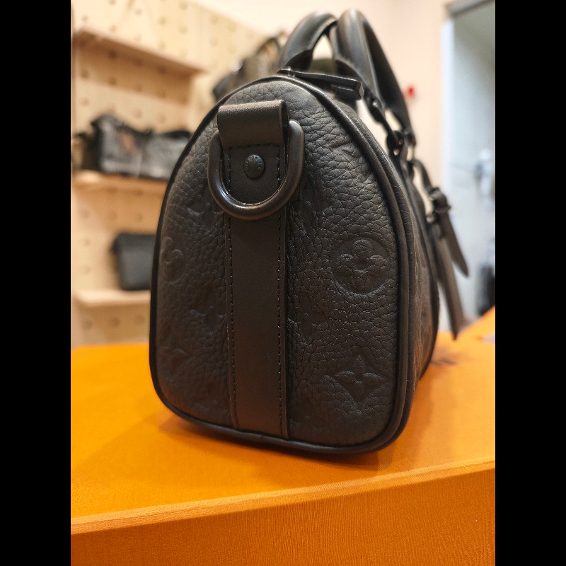 LV keepall25 牛皮壓花款-1