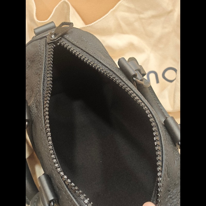 LV keepall25 牛皮壓花款-10