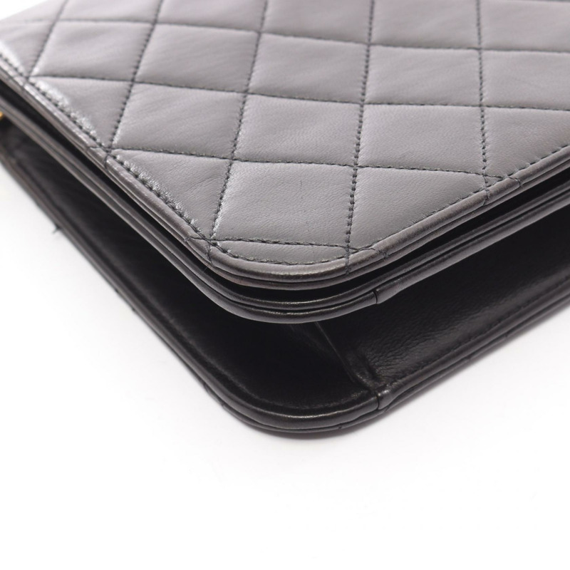 香奈兒 (CHANEL) 絎縫全蓋鏈條肩背包，羊皮材質，黑色，金色五金，二手 CC-13