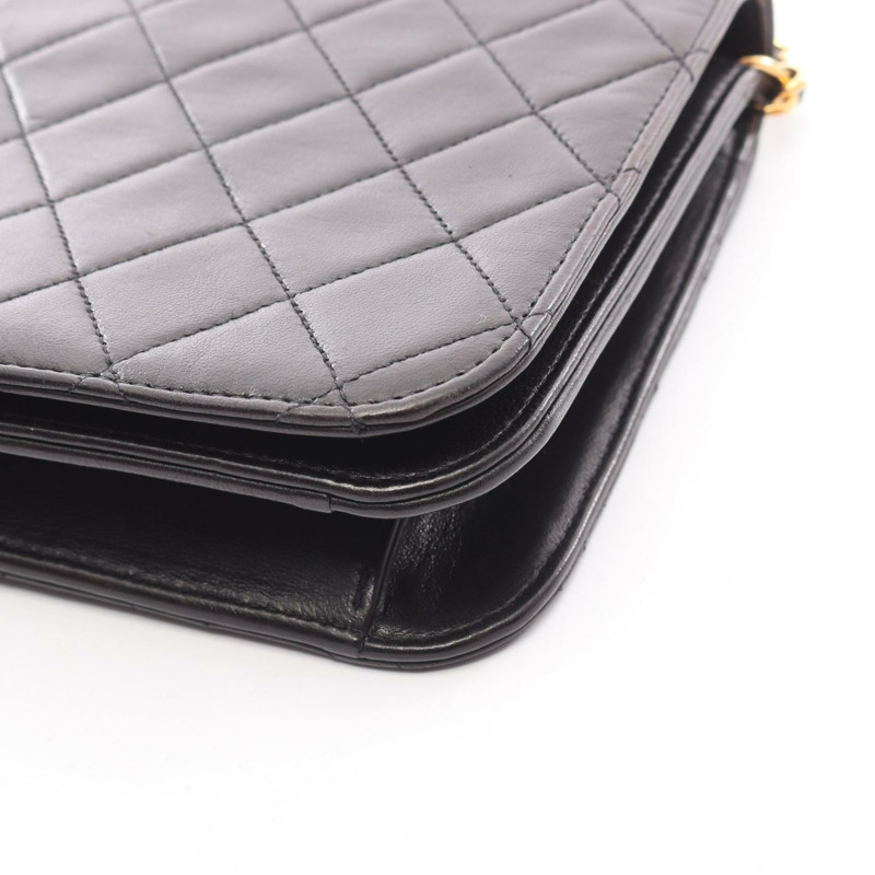 香奈兒 (CHANEL) 絎縫全蓋鏈條肩背包，羊皮材質，黑色，金色五金，二手 CC-14