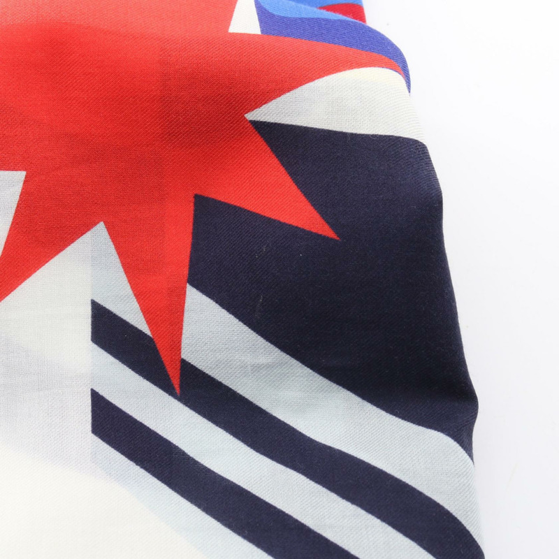 香奈兒 COCO 標誌披肩圍巾，絲棉混紡，白色、海軍藍、多色，二手-6