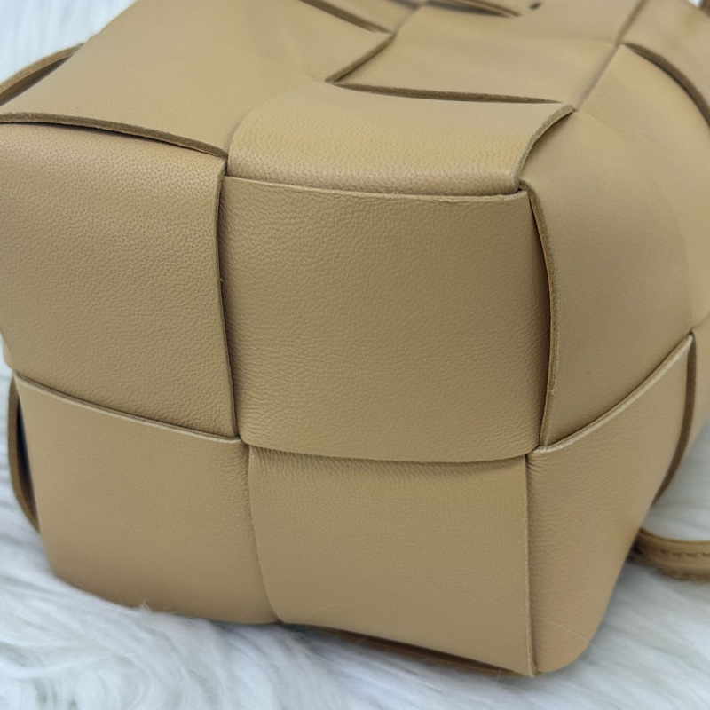 Bottega Veneta Cassette Bucket 水桶袋-1