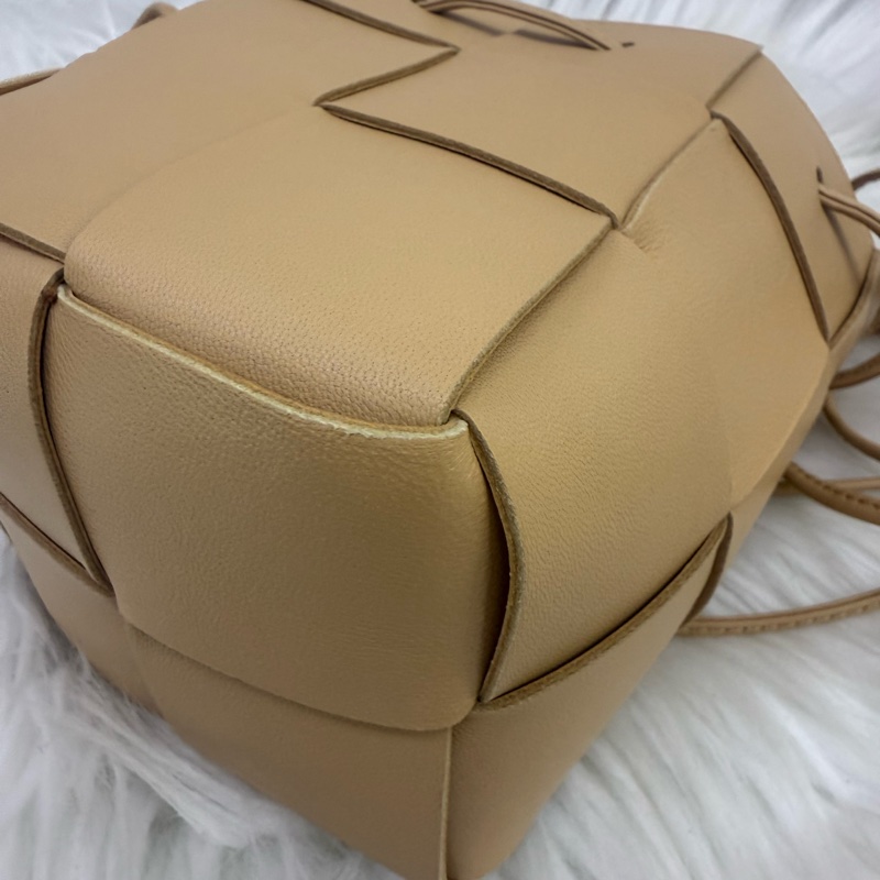 Bottega Veneta Cassette Bucket 水桶袋-10