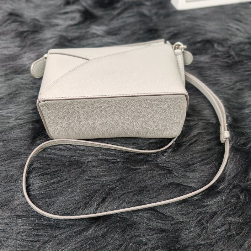 Loewe Puzzle Mini 灰色-2