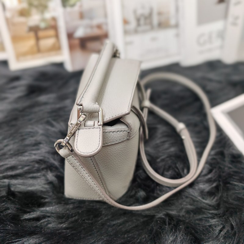 Loewe Puzzle Mini 灰色-4