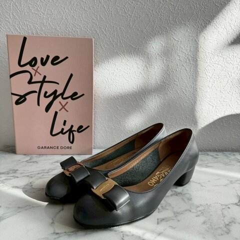 Salvatore Ferragamo 深灰色蝴蝶結平底鞋