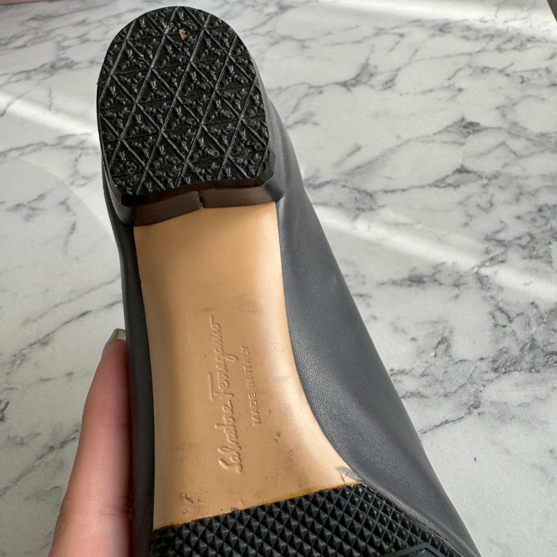 Salvatore Ferragamo 深灰色蝴蝶結平底鞋-19