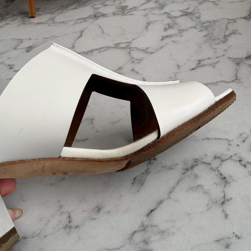 Hermès Ostia 白色皮革高跟涼鞋-11