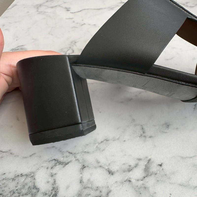 Hermès Ostia 黑色皮革高跟涼鞋-3