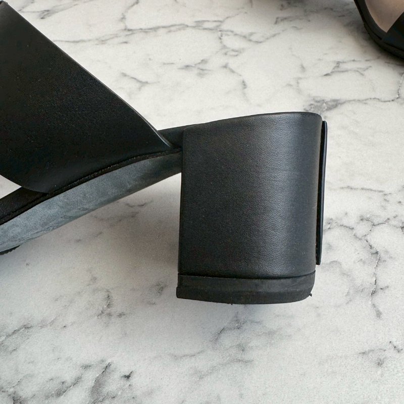 Hermès Ostia 黑色皮革高跟涼鞋-4