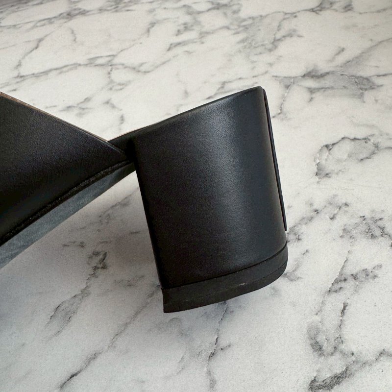 Hermès Ostia 黑色皮革高跟涼鞋-11