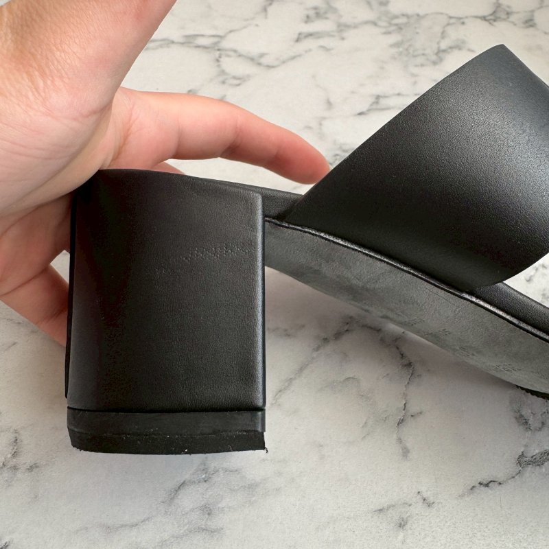 Hermès Ostia 黑色皮革高跟涼鞋-14