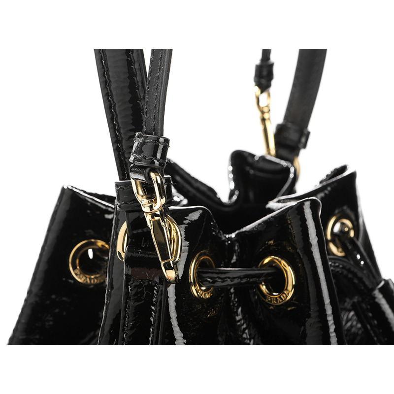 PRADA 25SS 女士水桶包-11