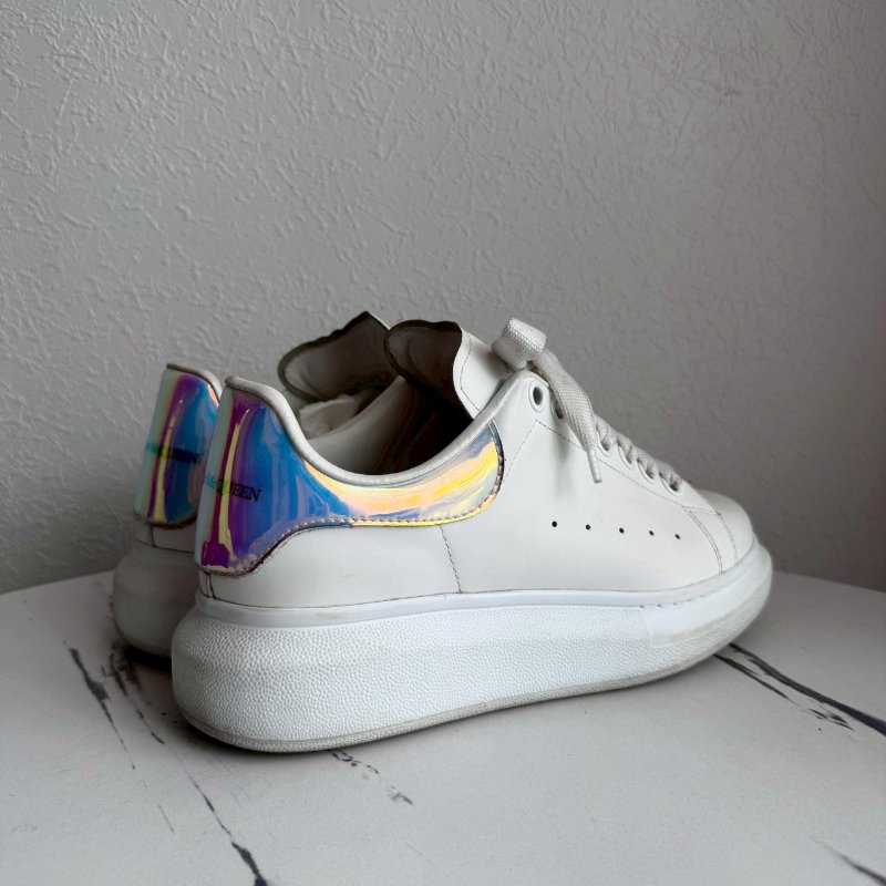 #全網最低✨Alexander McQueen 白色幻彩厚底小白鞋-1