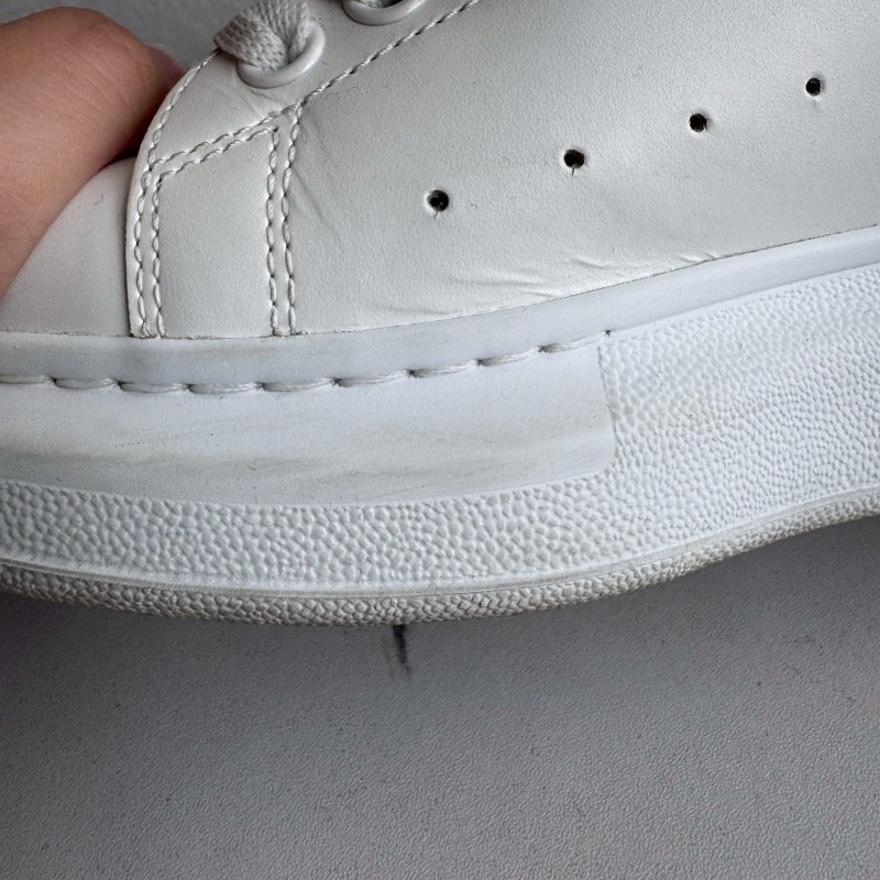 #全網最低✨Alexander McQueen 白色幻彩厚底小白鞋-2