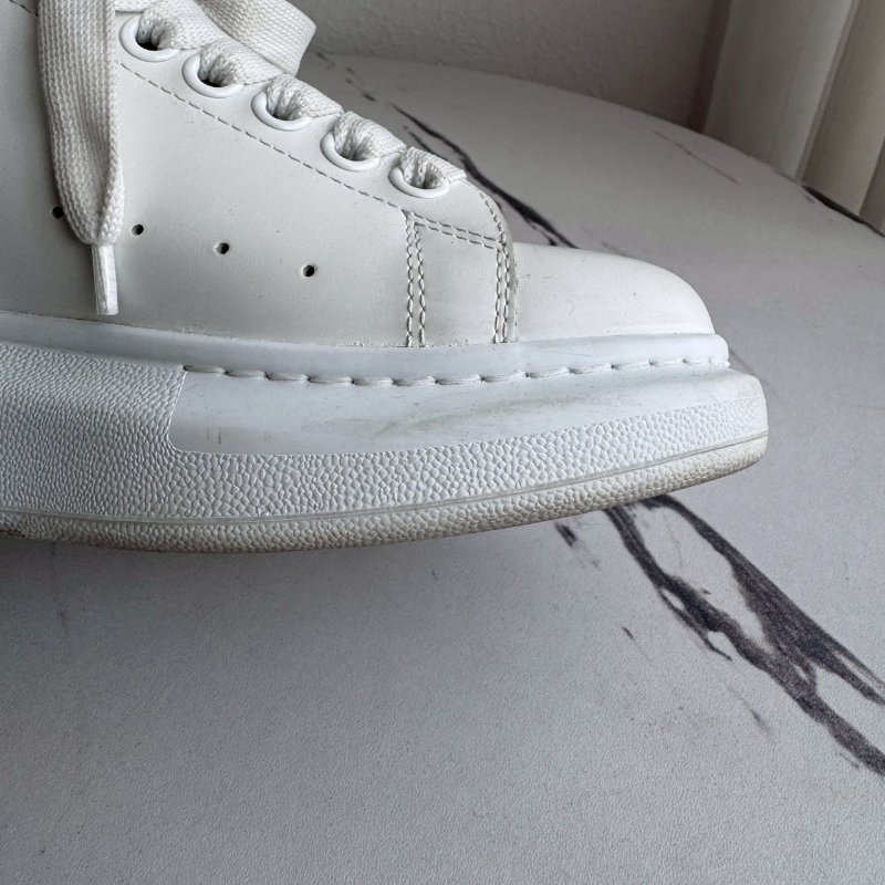 #全網最低✨Alexander McQueen 白色幻彩厚底小白鞋-17
