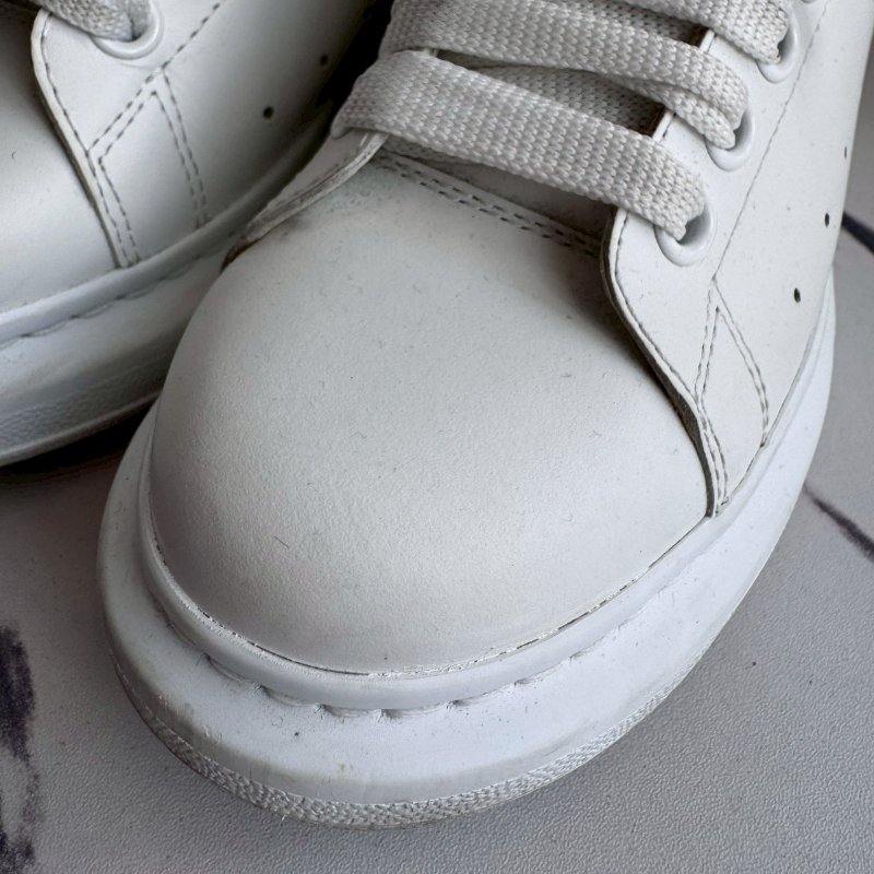 #全網最低✨Alexander McQueen 白色幻彩厚底小白鞋-24