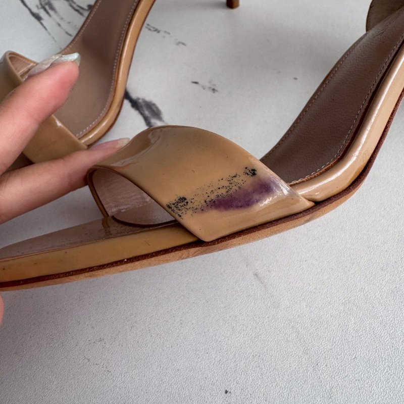 YSL 駝色漆皮細跟涼鞋-5