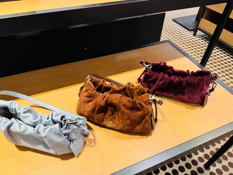 全新COACH FAYE拉繩包 斜背包-15