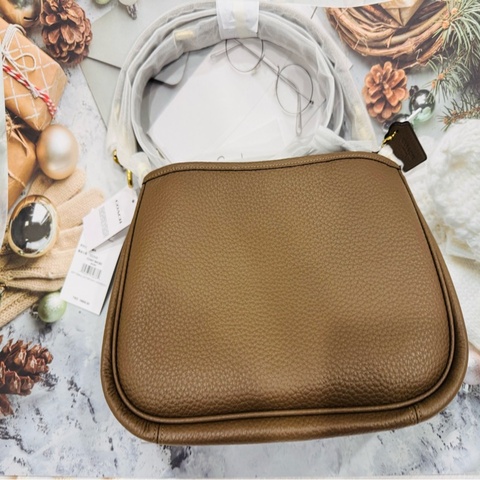 全新COACH  CARY 肩背 ／ 斜背包