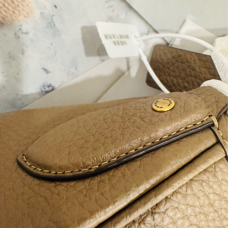 全新COACH CARY 肩背 / 斜背包-4