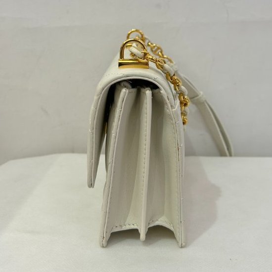 DIOR 白色金釦MISS CARO MINI-1