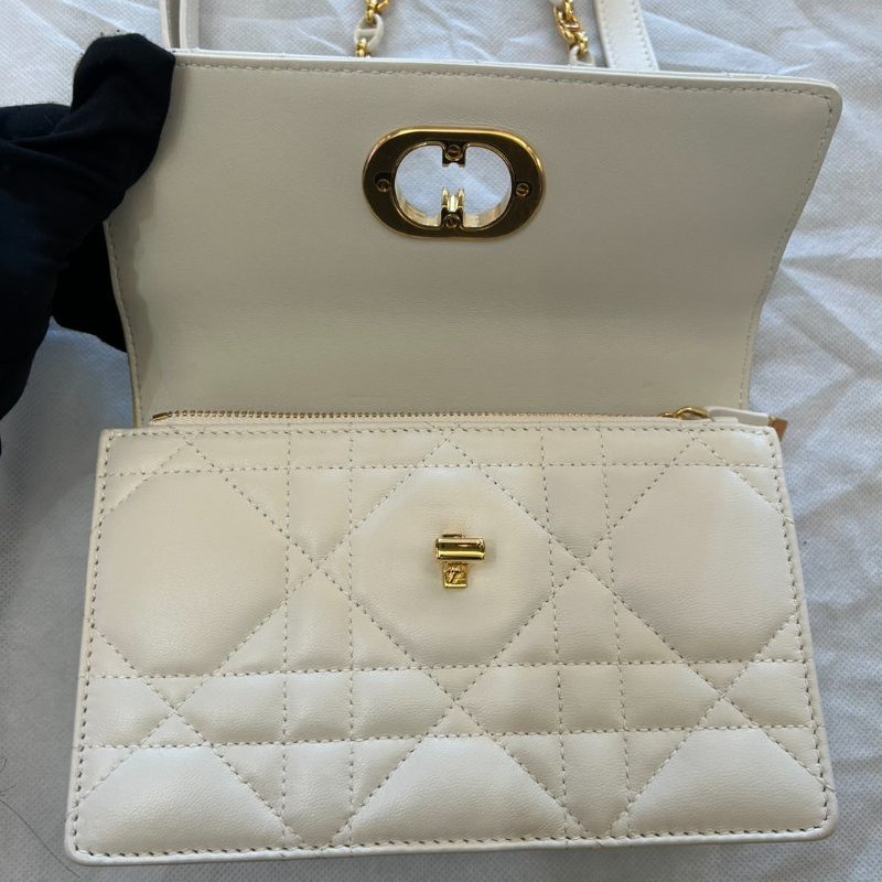 DIOR 白色金釦MISS CARO MINI-7
