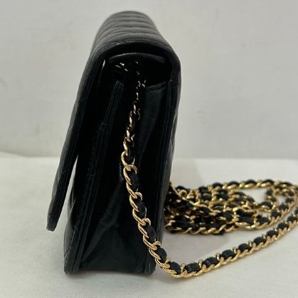 CHANEL黑金雙C菱格羊皮鍊帶WOC斜背包-3