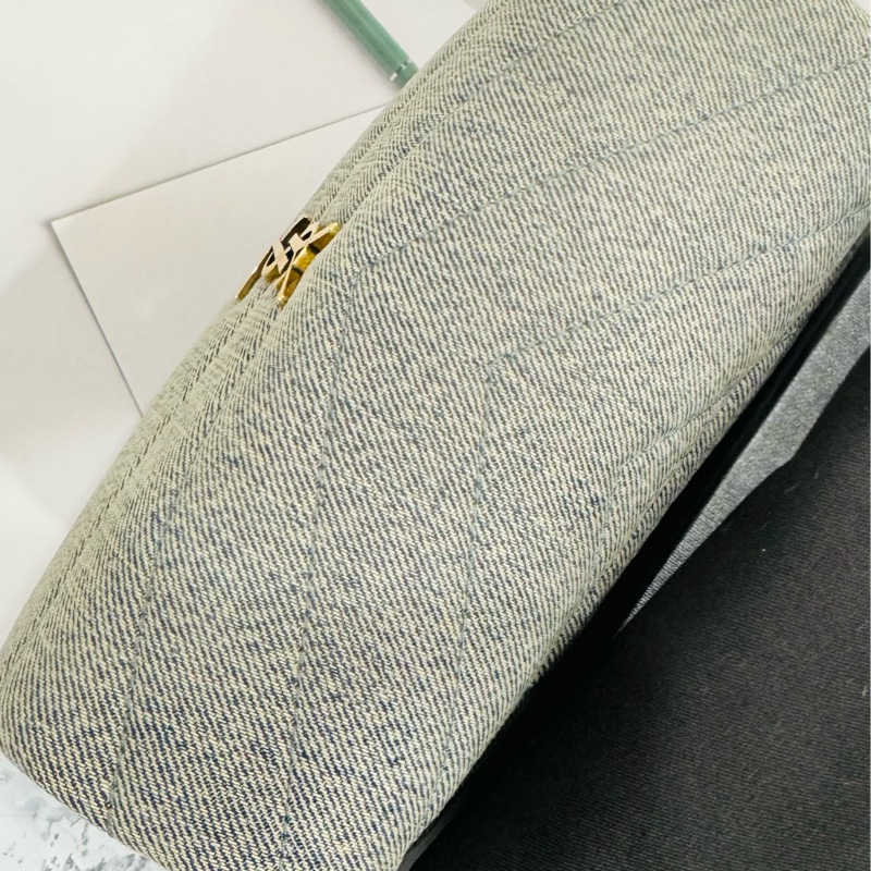 全新YSL Lou Lou V紋斜背包-6