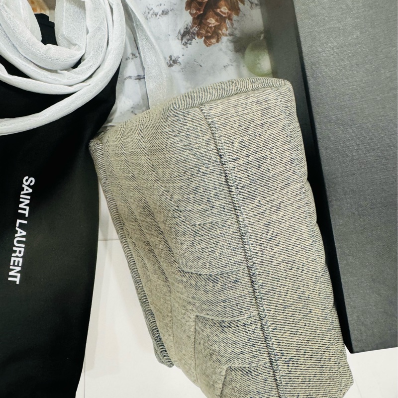 全新YSL Lou Lou V紋斜背包-14