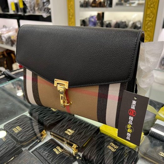 東區正精品㊣BURBERRY 8080321 MACKEN 全新黑色皮革拼格紋金釦釦式翻蓋肩背包斜背包 RZ5414-7