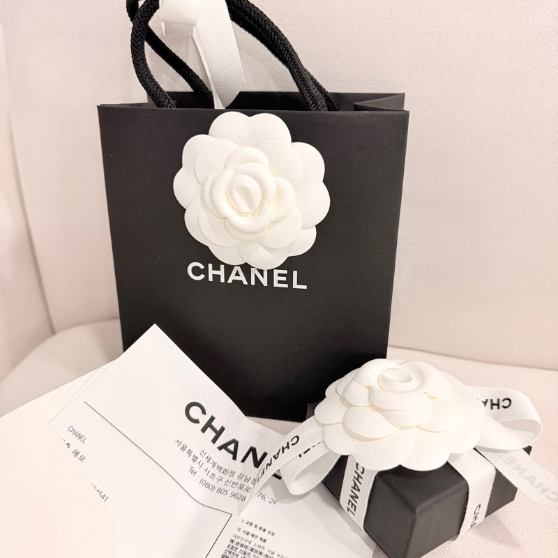 (全新)香奈兒 Chanel 25B 黑金愛心耳針 耳環-5