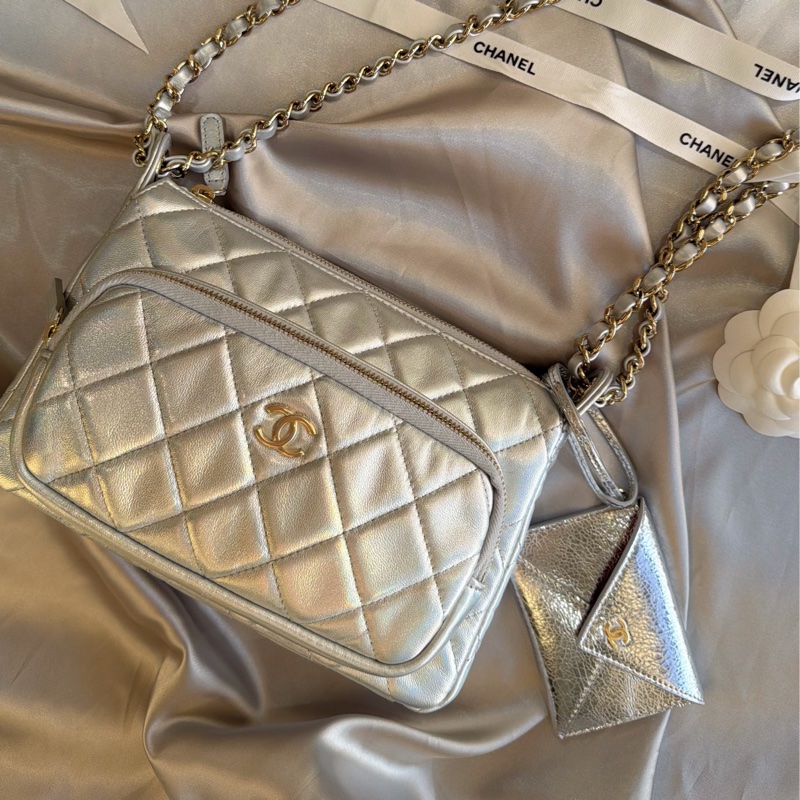 Chanel 相機包幻彩金屬-限定銀色🦋絕美銀河美品-12