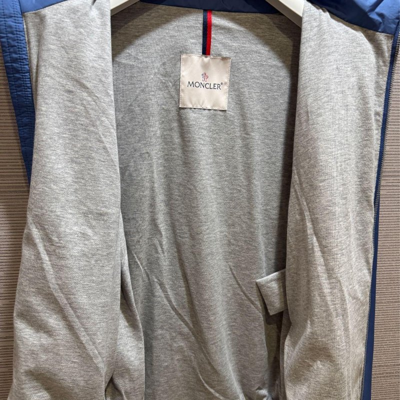 💎Han's house精品服飾💎 moncler 防水 尼龍 風衣 連帽 外套 藍 現貨 青年款 =男成人XS~M 原價21500-3