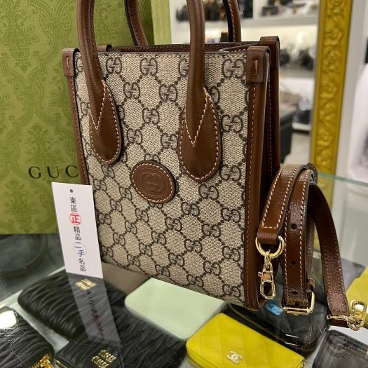 東區正精品㊣GUCCI 671623 咖啡色皮革金釦琴譜包斜背包手機包 RZ5387-1