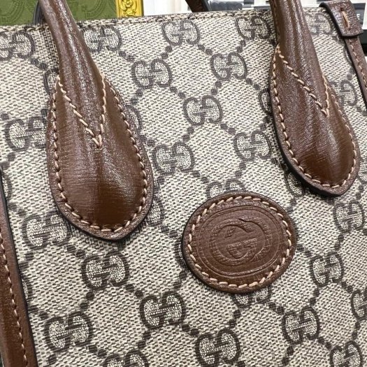 東區正精品㊣GUCCI 671623 咖啡色皮革金釦琴譜包斜背包手機包 RZ5387-4