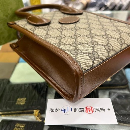 東區正精品㊣GUCCI 671623 咖啡色皮革金釦琴譜包斜背包手機包 RZ5387-6