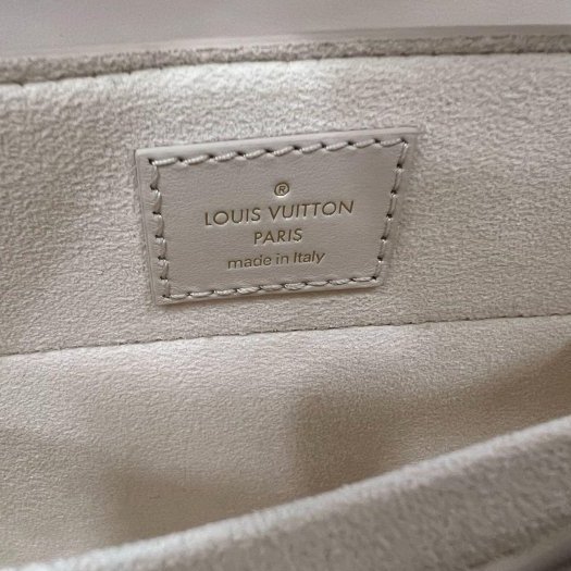 東區正精品㊣LV M22720 HIDE AND SEEK 近全新淺粉/白色水波紋手提包斜背包兩用包 RA1826-3