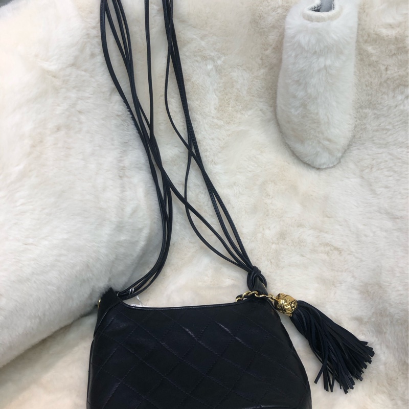 Chanel 中古 深藍色菠蘿金扣流蘇長帶斜孭袋 XC033-5
