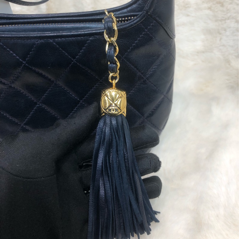 Chanel 中古 深藍色菠蘿金扣流蘇長帶斜孭袋 XC033-6