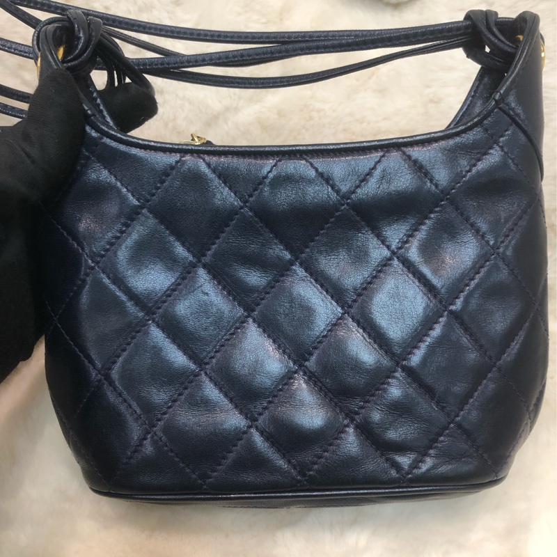 Chanel 中古 深藍色菠蘿金扣流蘇長帶斜孭袋 XC033-8
